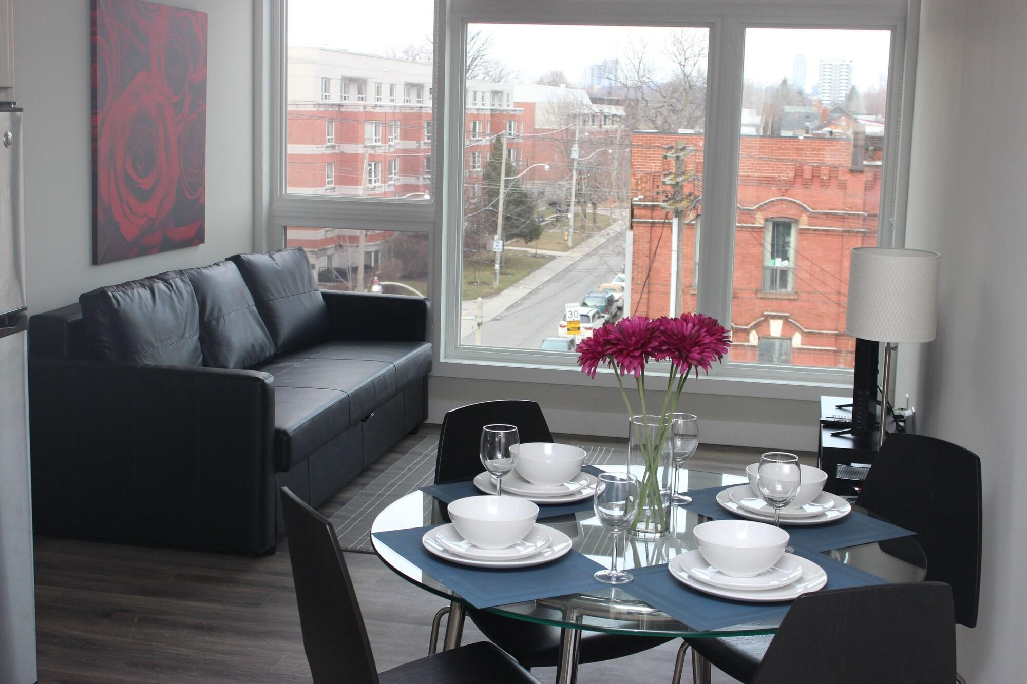 Atlas Suites- Furnished Apartments-College Street, تورونتو المظهر الخارجي الصورة