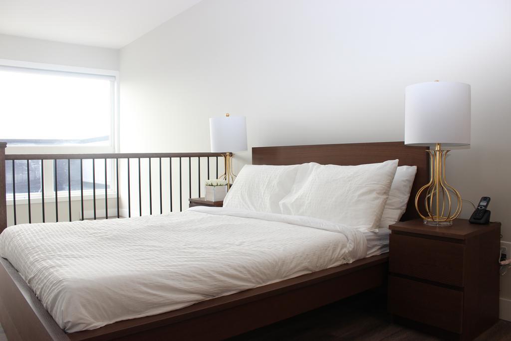 Atlas Suites- Furnished Apartments-College Street, تورونتو المظهر الخارجي الصورة