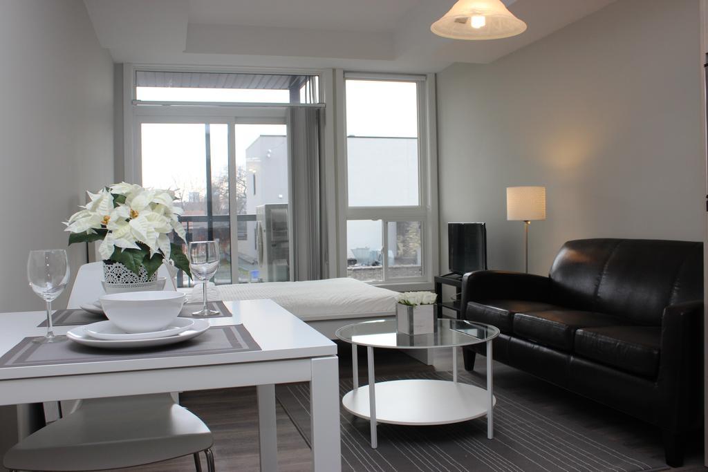 Atlas Suites- Furnished Apartments-College Street, تورونتو المظهر الخارجي الصورة