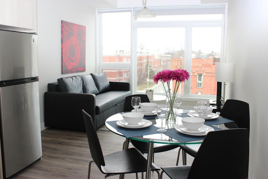 Atlas Suites- Furnished Apartments-College Street, تورونتو المظهر الخارجي الصورة