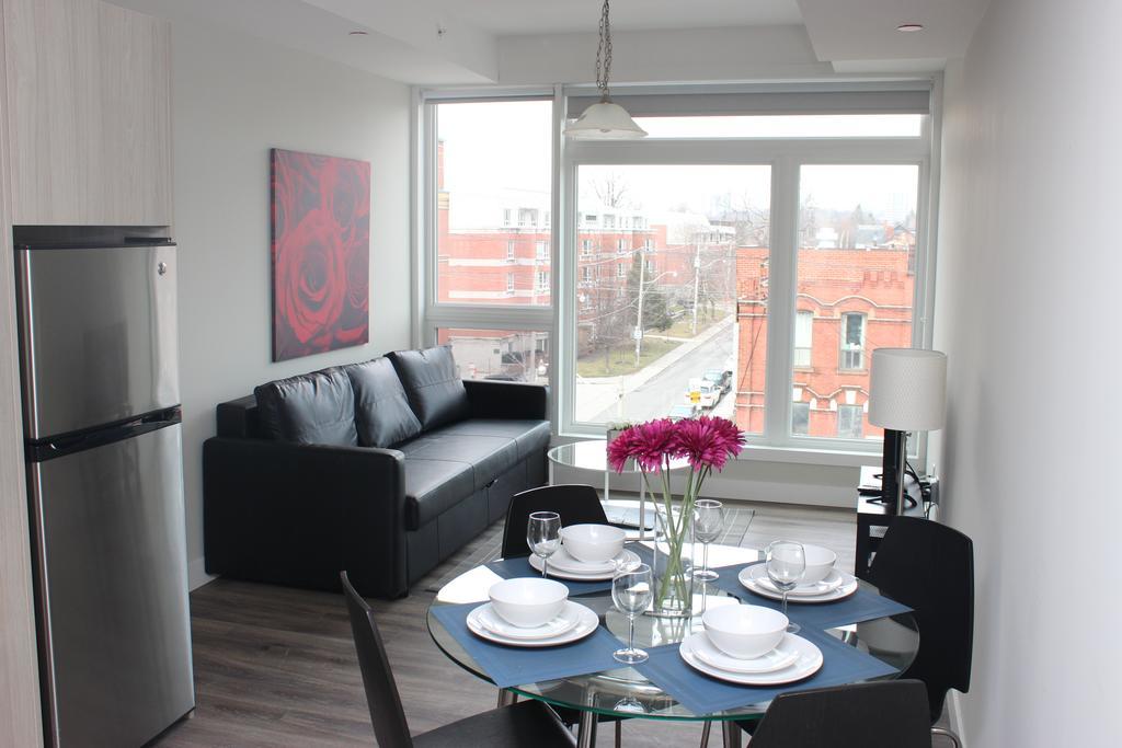 Atlas Suites- Furnished Apartments-College Street, تورونتو المظهر الخارجي الصورة