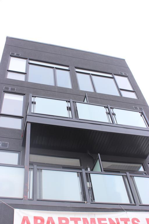 Atlas Suites- Furnished Apartments-College Street, تورونتو المظهر الخارجي الصورة
